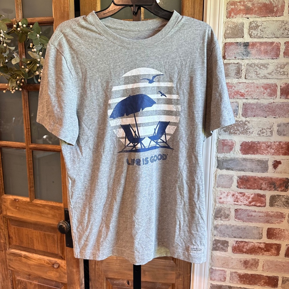 Life is Good T-Shirt Mens Gray Beach Graphic Crusher Tee Short Sleeve Coastal M